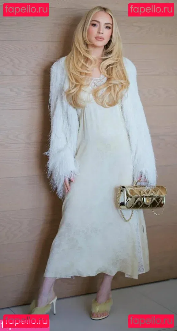 Lindsay Lohan Onlyfans Photo Gallery 