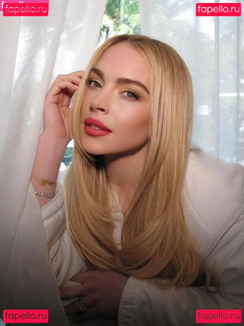 Lindsay Lohan Onlyfans Photo Gallery 