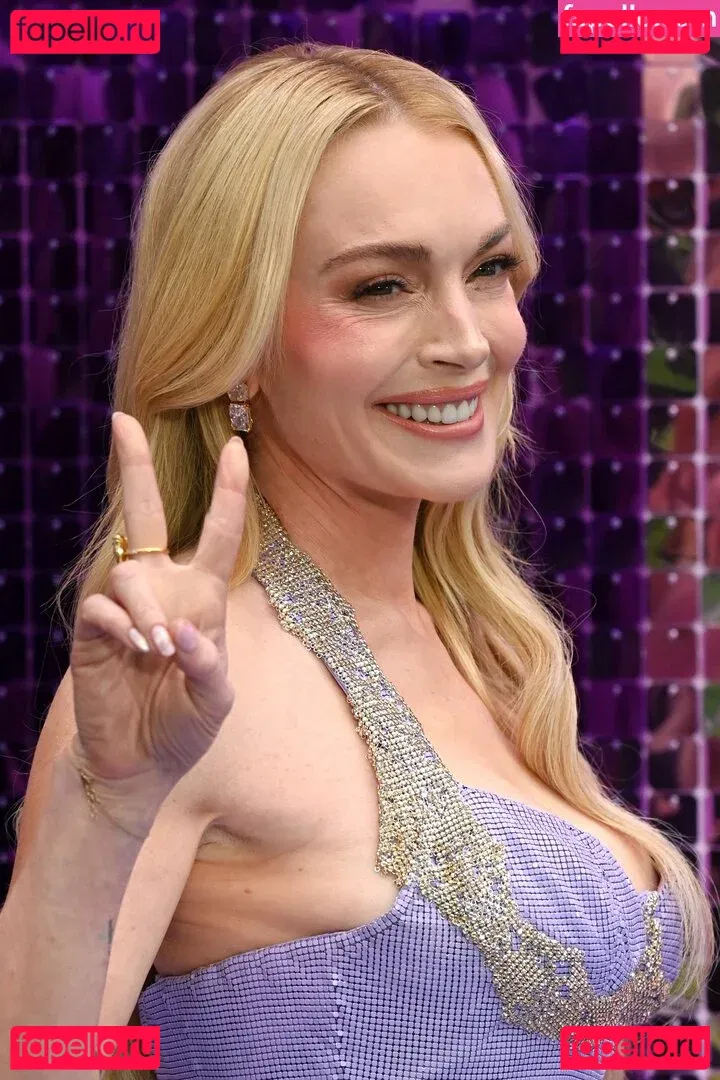 Lindsay Lohan Onlyfans Photo Gallery 