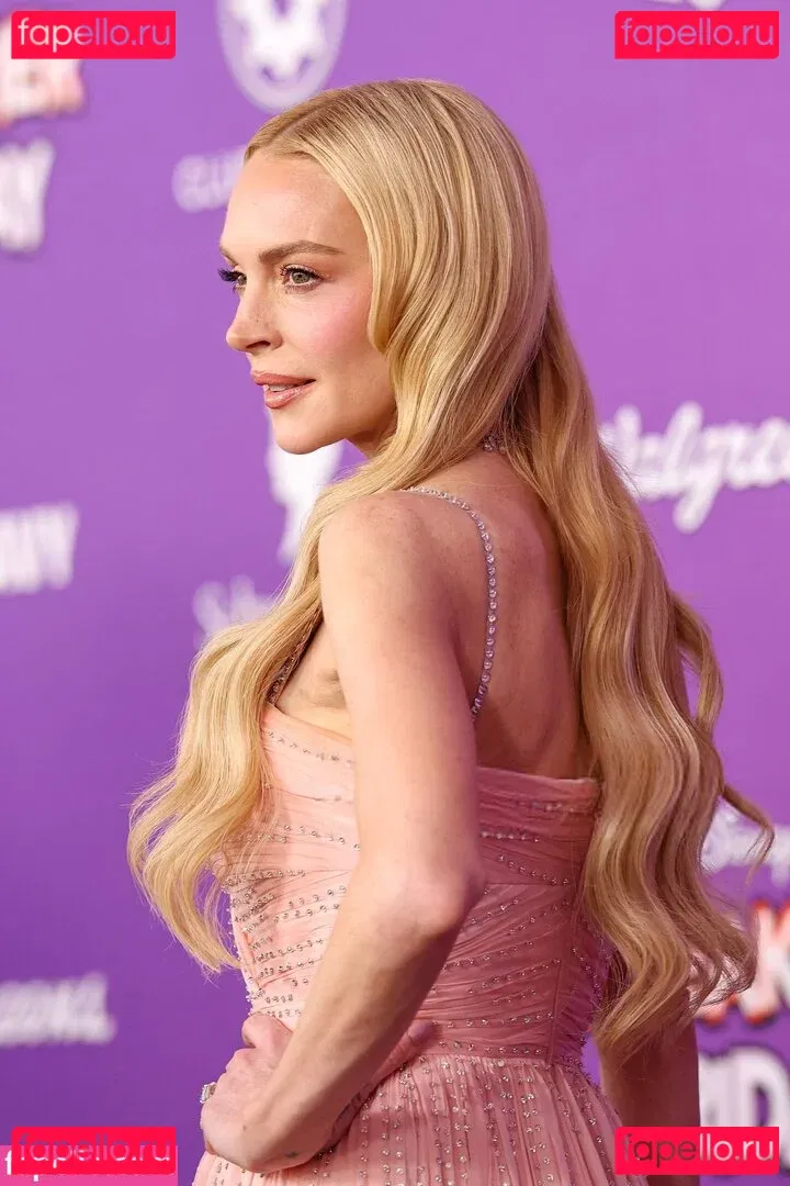 Lindsay Lohan Onlyfans Photo Gallery 