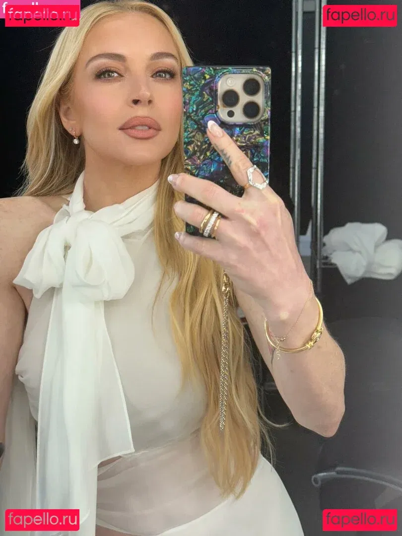 Lindsay Lohan Onlyfans Photo Gallery 