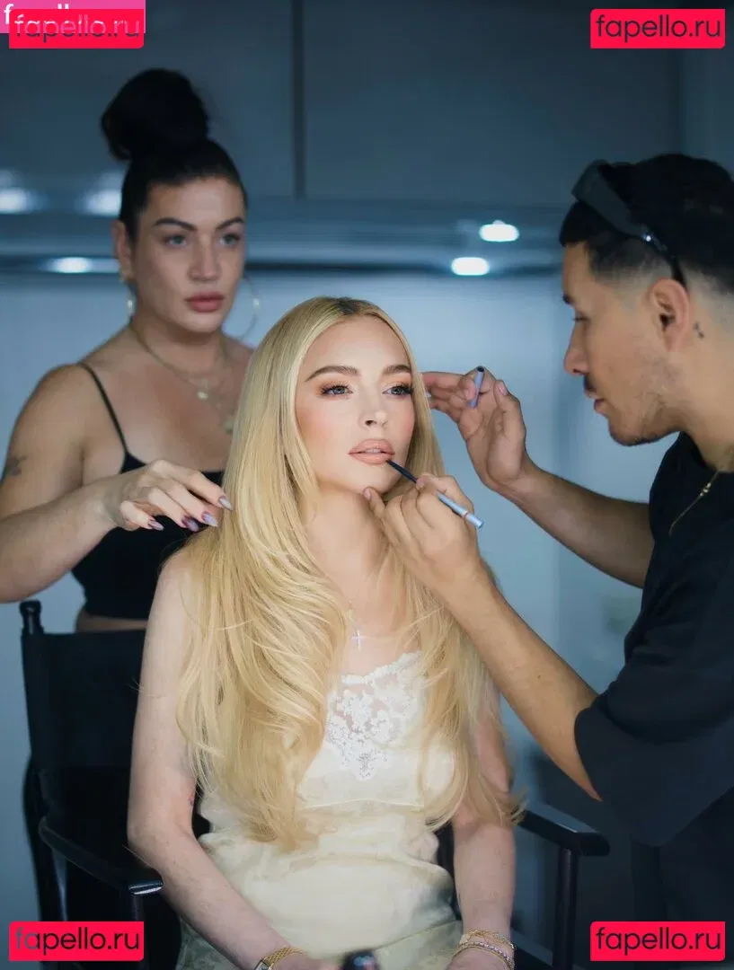 Lindsay Lohan Onlyfans Photo Gallery 