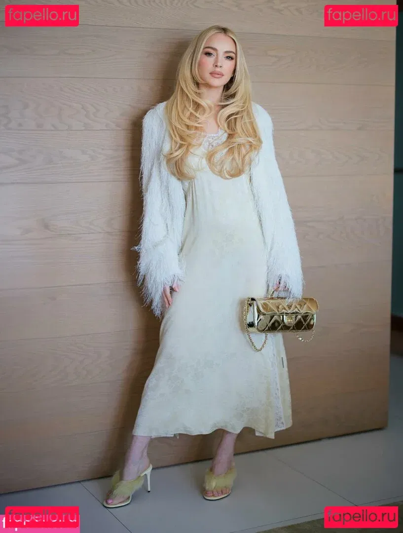 Lindsay Lohan Onlyfans Photo Gallery 