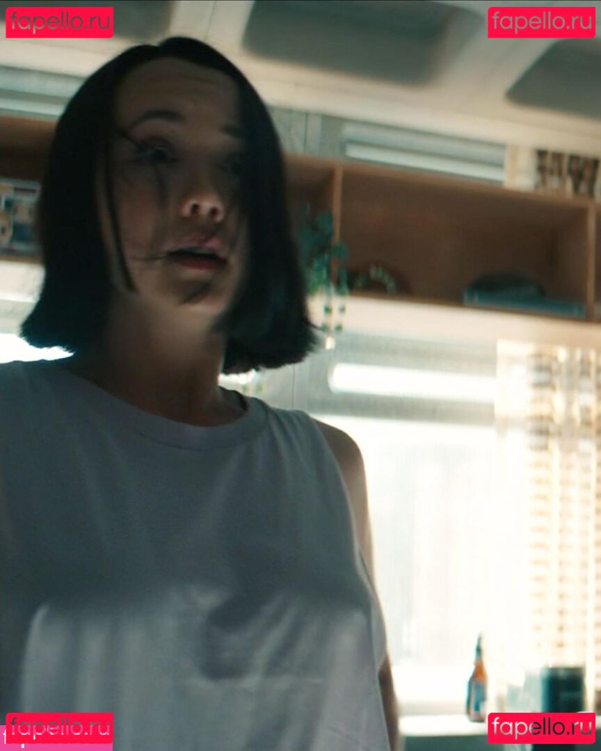 Izabell / Tiny Valerie / tiny.val / tinyvonly_vip Onlyfans Photo Gallery 