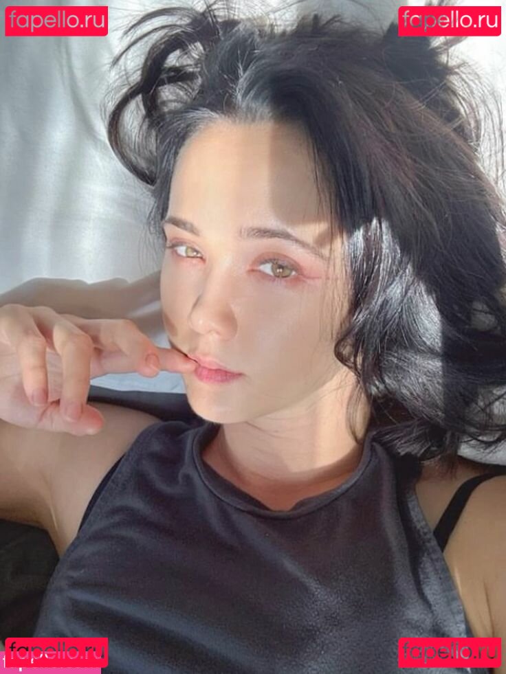 Izabell / Tiny Valerie / tiny.val / tinyvonly_vip Onlyfans Photo Gallery 