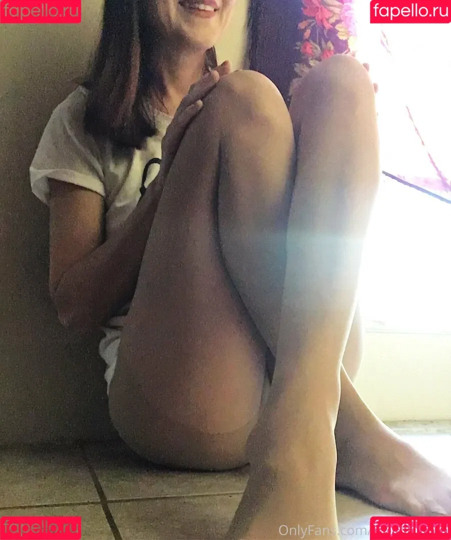 nylonskitten Onlyfans Photo Gallery 