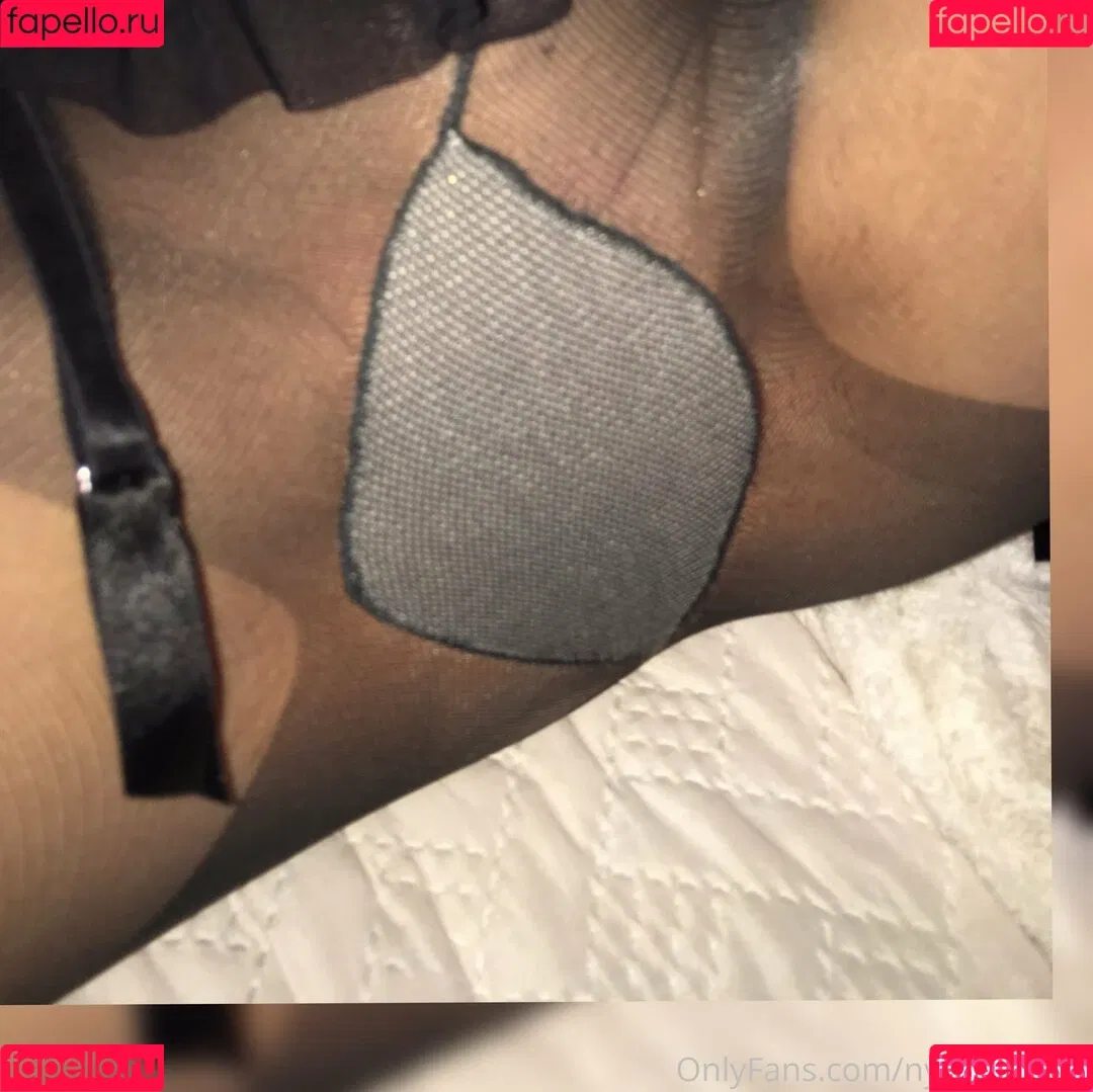 nylonskitten Onlyfans Photo Gallery 