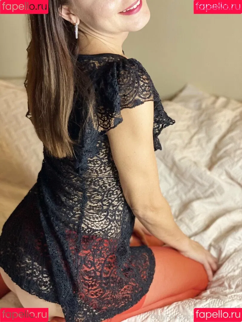 nylonskitten Onlyfans Photo Gallery 