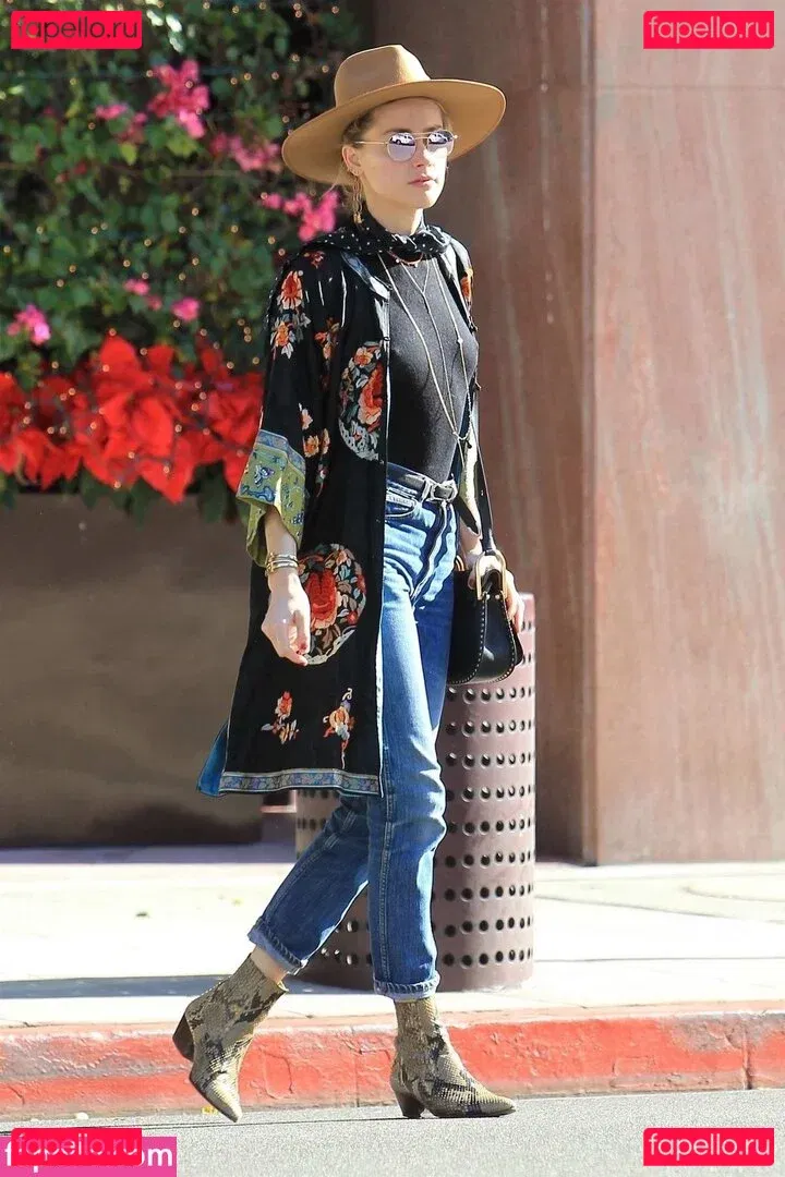 Amber Heard Onlyfans Photo Gallery 