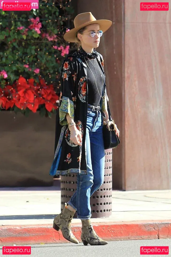 Amber Heard Onlyfans Photo Gallery 