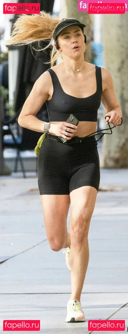 Amber Heard Onlyfans Photo Gallery 