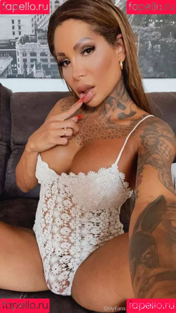 vanessajhons1 Onlyfans Photo Gallery 