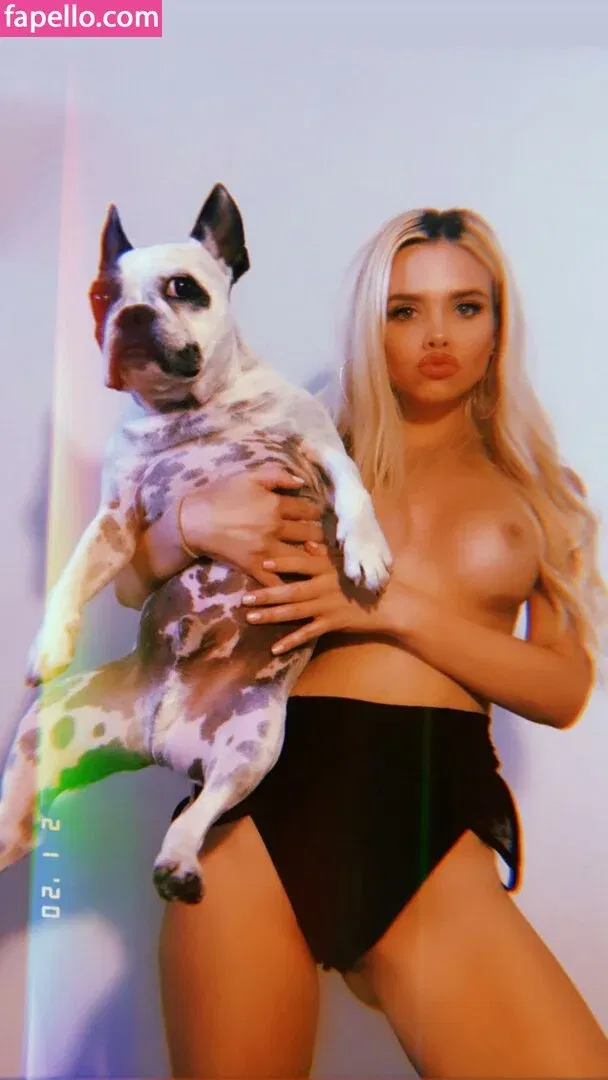 Sloaneubrown Onlyfans Photo Gallery 