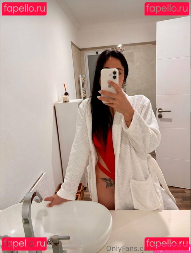 Romina Uhrig / romina_uhrig / romiuhrig Onlyfans Photo Gallery 