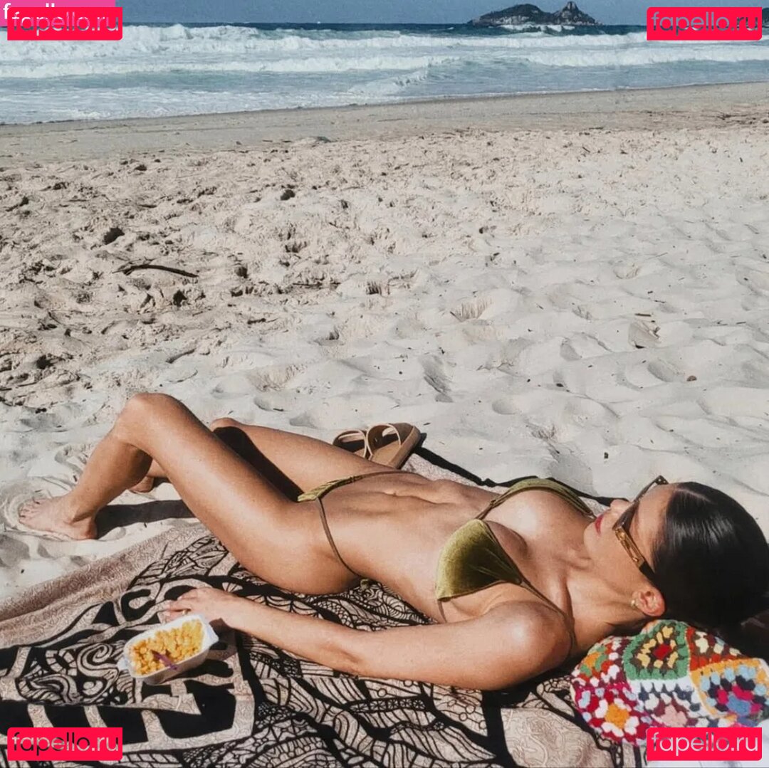 Vitoria Strada / vitoriastrada_ Onlyfans Photo Gallery 