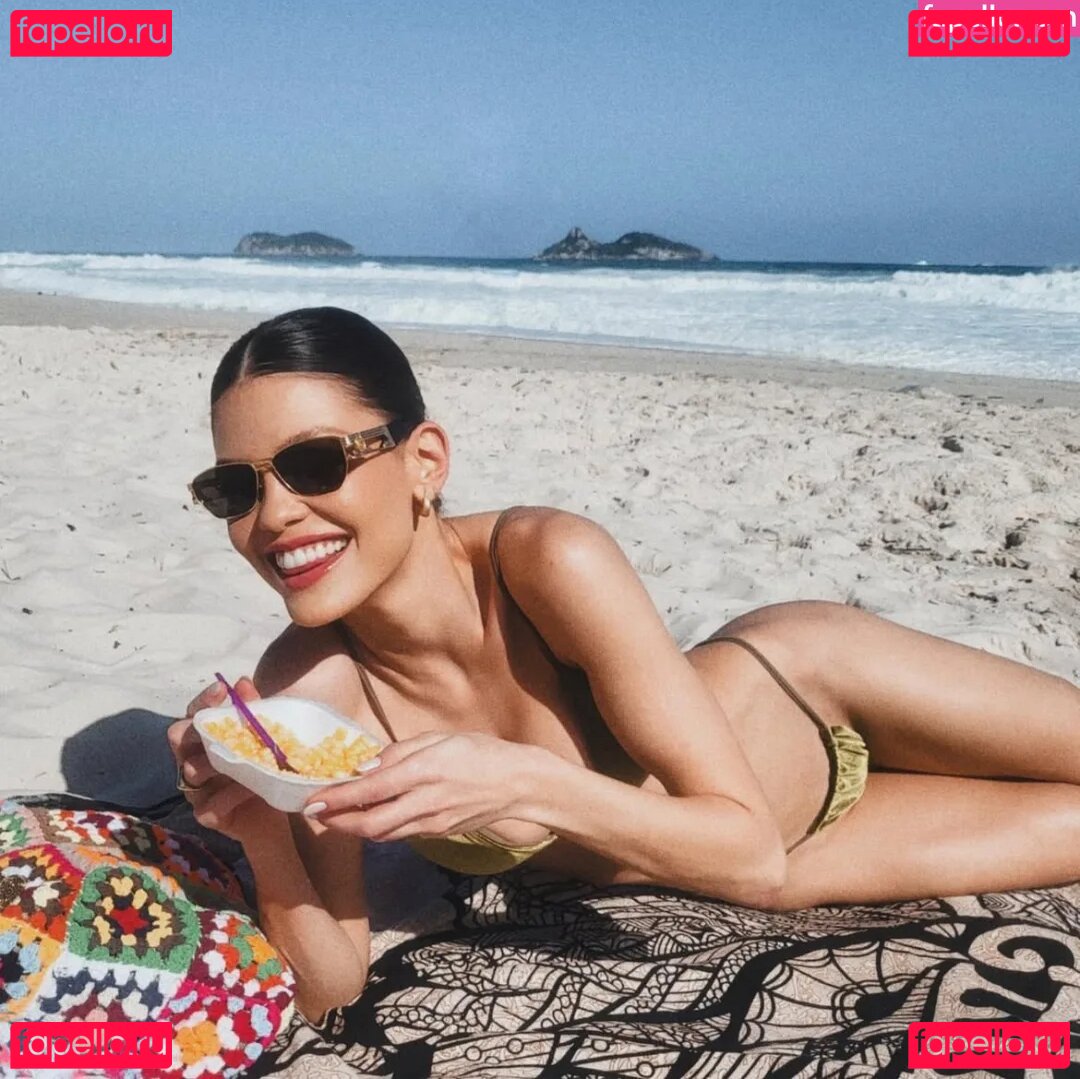 Vitoria Strada / vitoriastrada_ Onlyfans Photo Gallery 