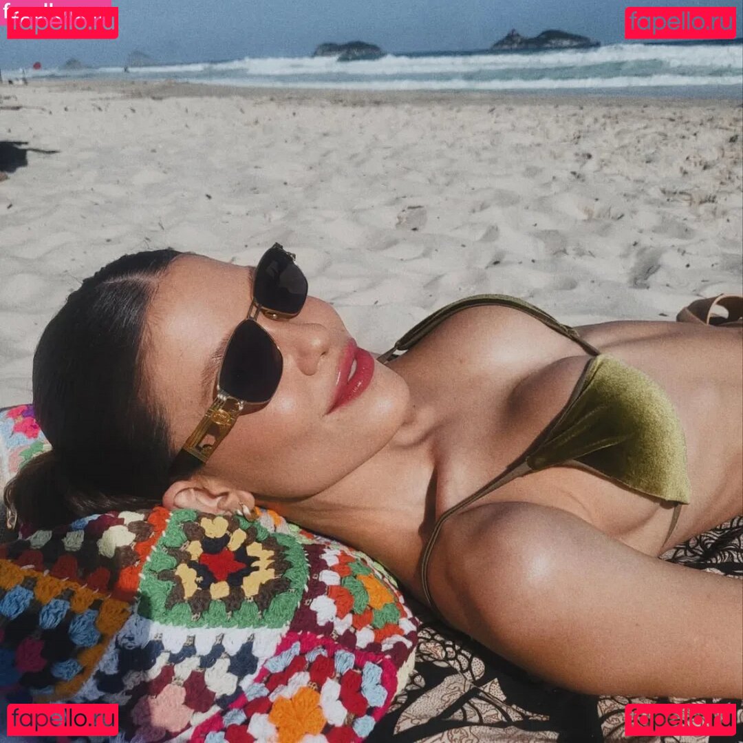 Vitoria Strada / vitoriastrada_ Onlyfans Photo Gallery 