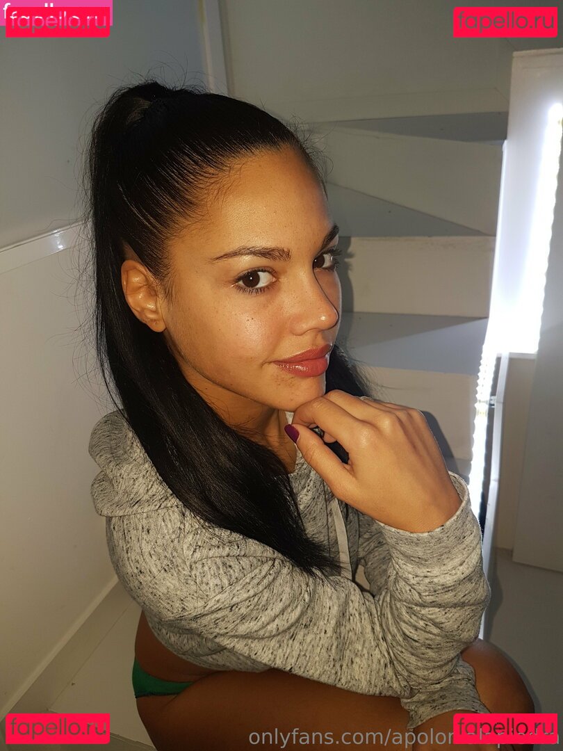 apolonialapiedra / apoloniarealx Onlyfans Photo Gallery 