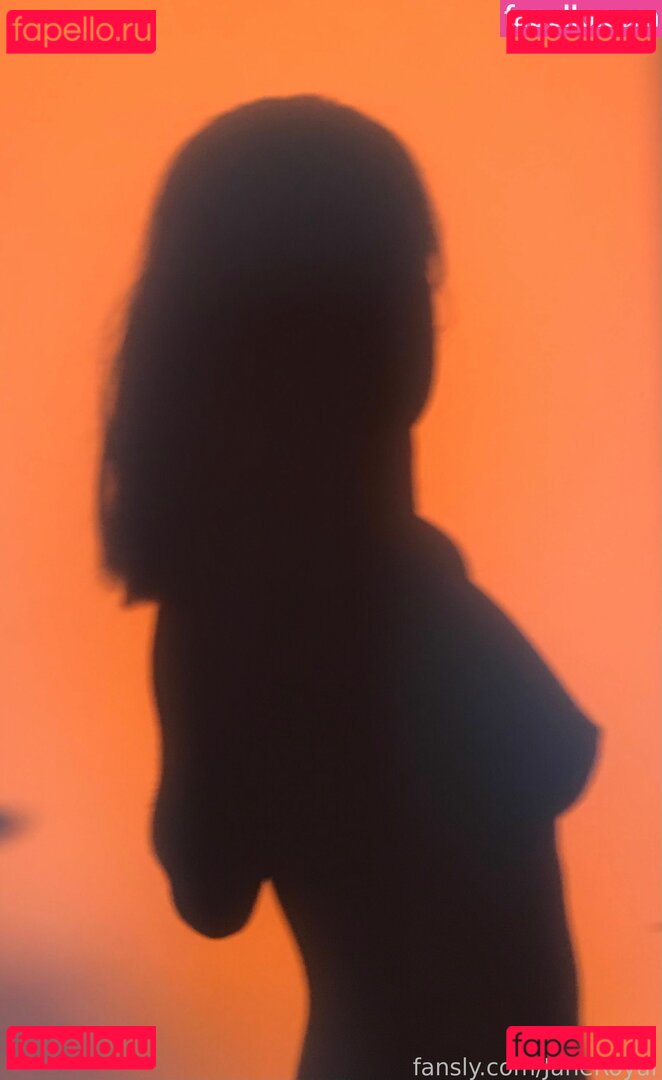 JaneRoyal / jane_royalee Onlyfans Photo Gallery 