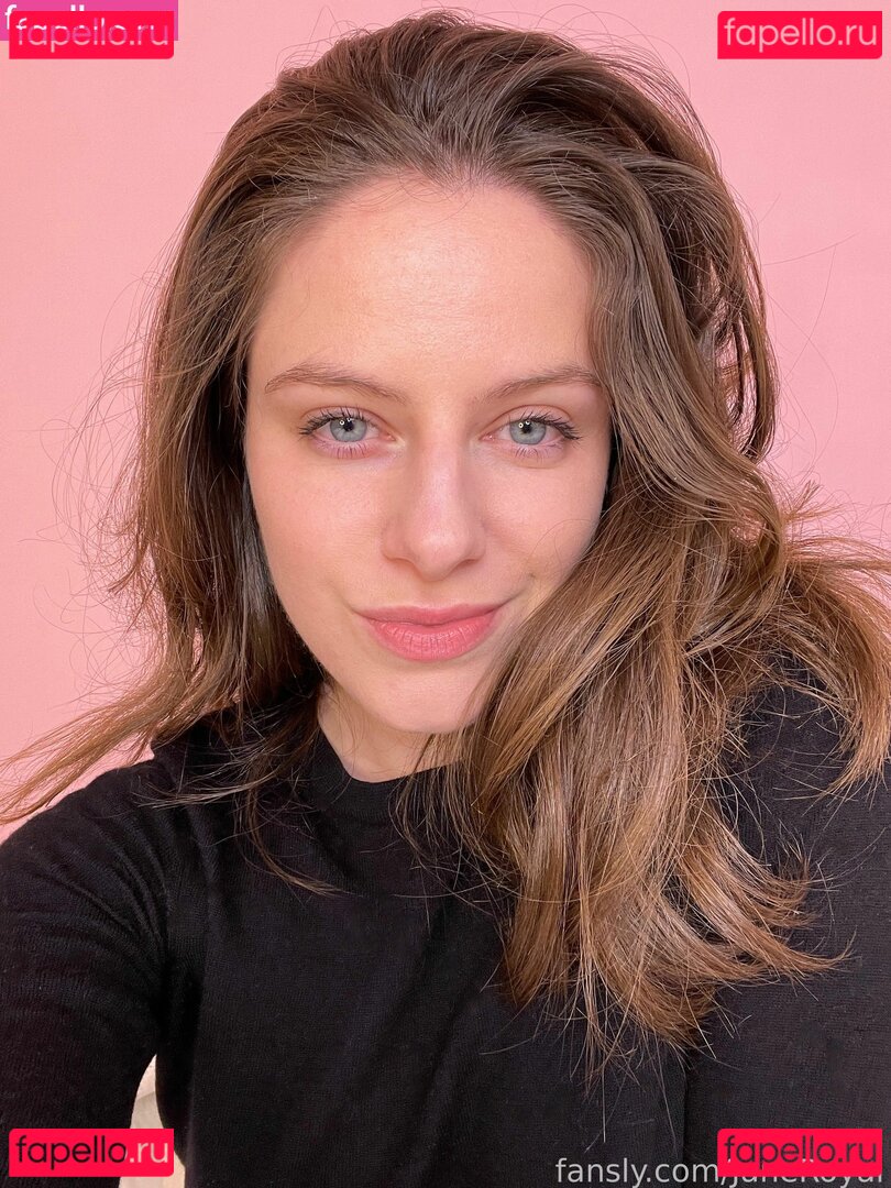 JaneRoyal / jane_royalee Onlyfans Photo Gallery 