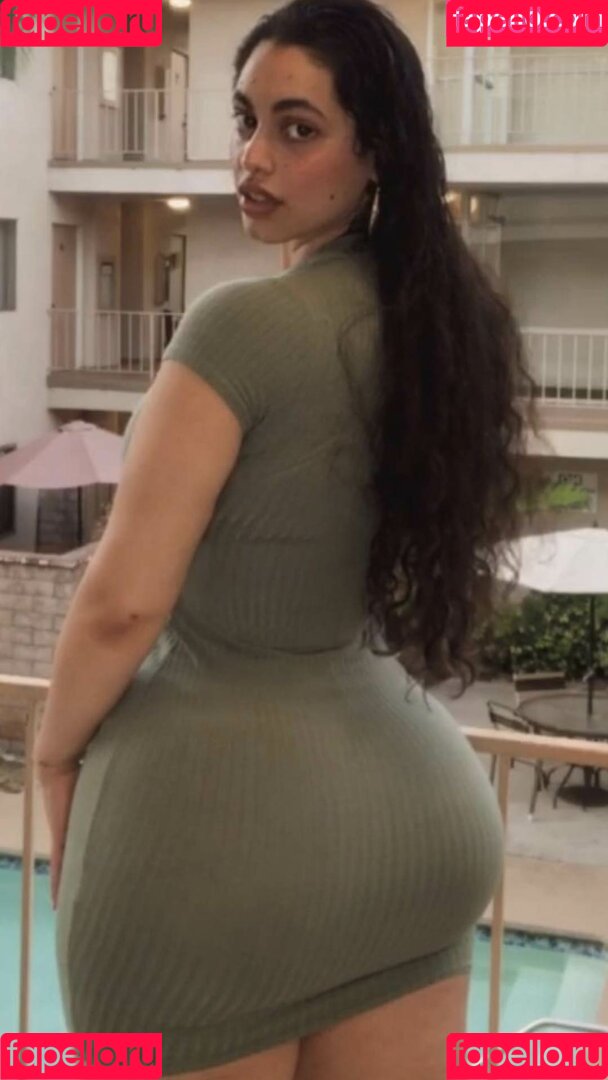 Razan Shihadeh Onlyfans Photo Gallery 