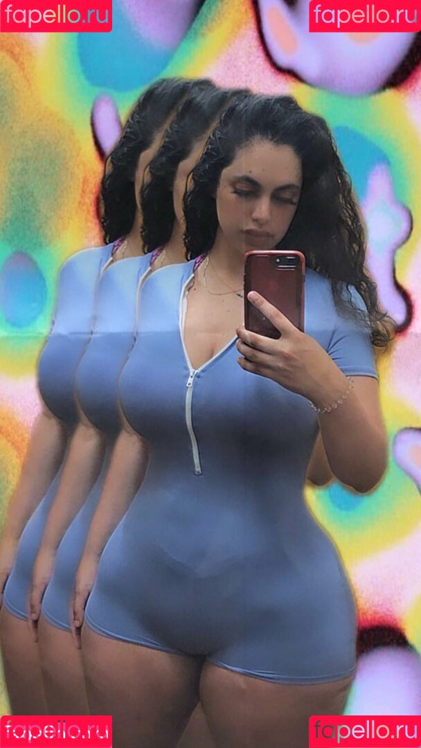 Razan Shihadeh Onlyfans Photo Gallery 