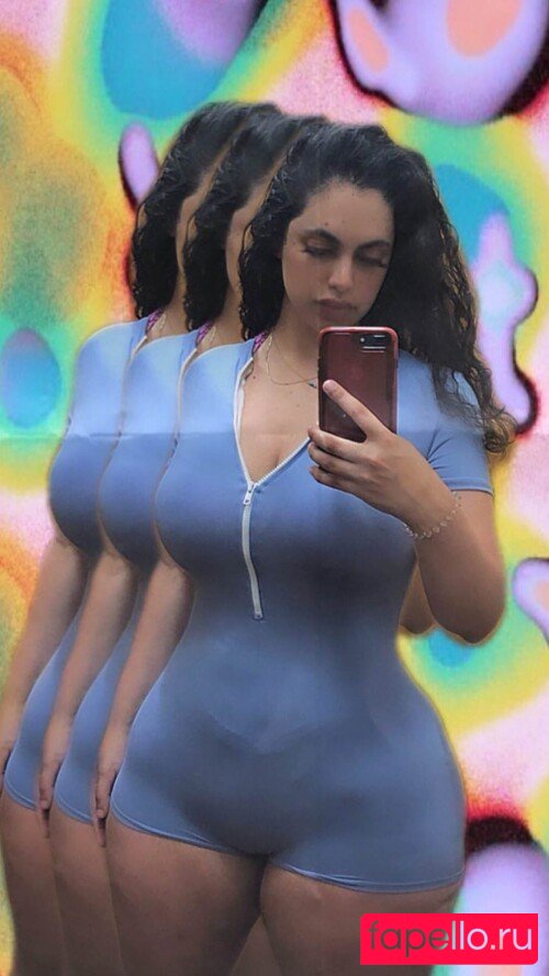 Razan Shihadeh Nude Onlyfans Photo 4