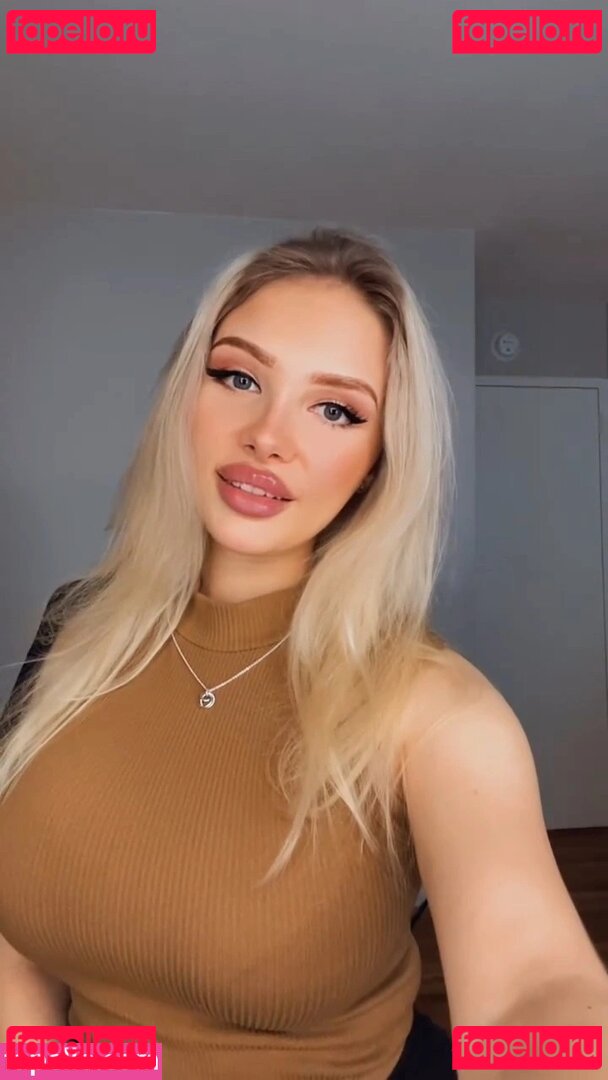 Esvittie / mmmaaarrryyyyyy Onlyfans Photo Gallery 