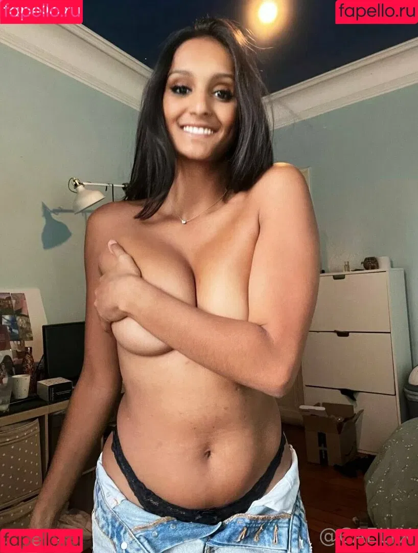 caelyx Onlyfans Photo Gallery 