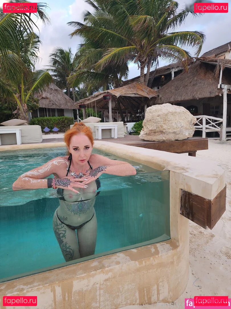 caelyx Onlyfans Photo Gallery 