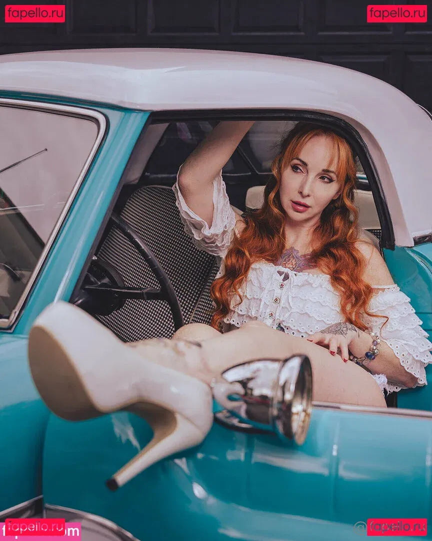 caelyx Onlyfans Photo Gallery 