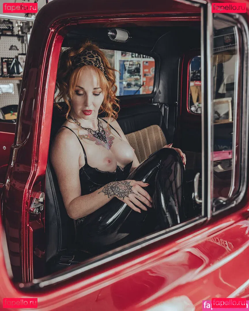 caelyx Onlyfans Photo Gallery 