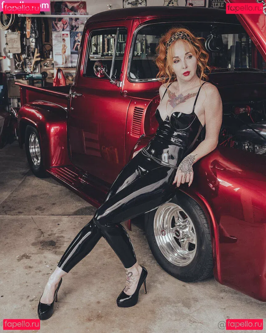 caelyx Onlyfans Photo Gallery 