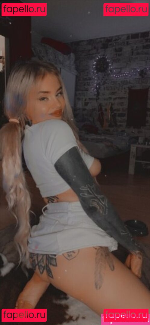 biondaliona / biondaz Onlyfans Photo Gallery 