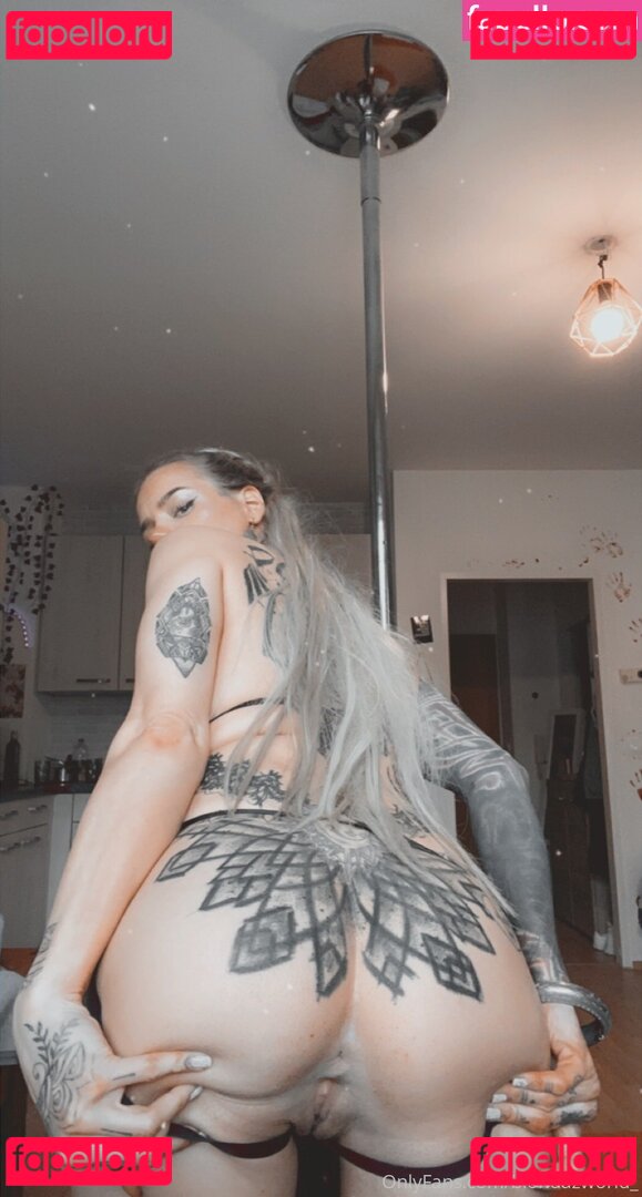 biondaliona / biondaz Onlyfans Photo Gallery 