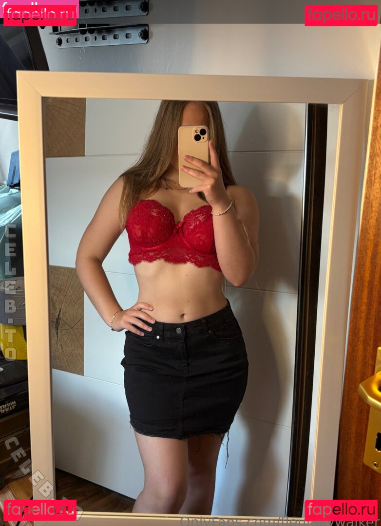 FleurSkywalker / fleurskyywalkerr Onlyfans Photo Gallery 