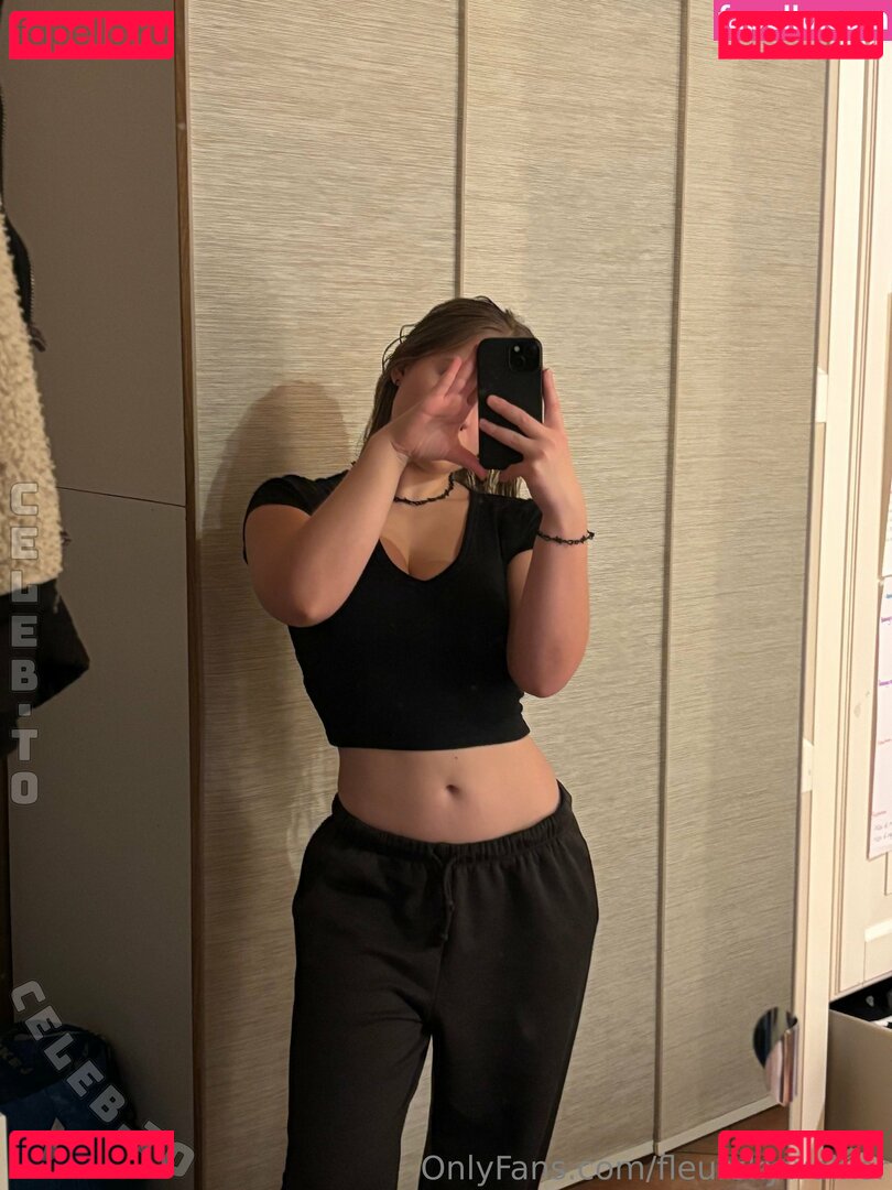 FleurSkywalker / fleurskyywalkerr Onlyfans Photo Gallery 