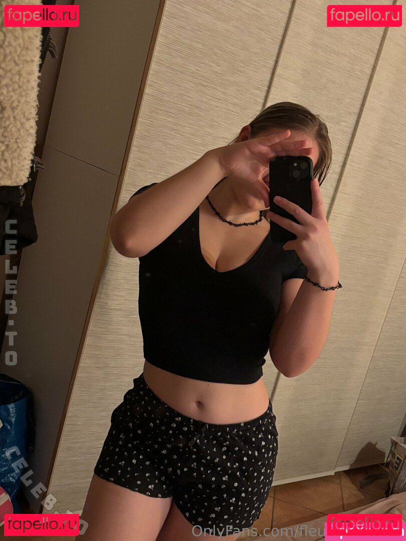 FleurSkywalker / fleurskyywalkerr Onlyfans Photo Gallery 