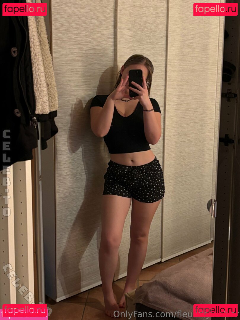 FleurSkywalker / fleurskyywalkerr Onlyfans Photo Gallery 