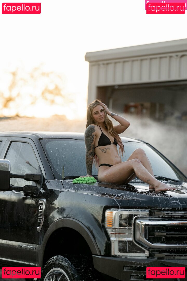 Megan Hailey / meganhaileyy Onlyfans Photo Gallery 