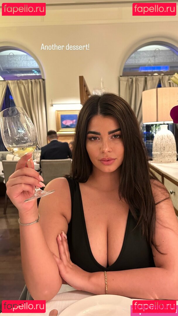 Anna / Im Notannaa / im_notannaa Onlyfans Photo Gallery 