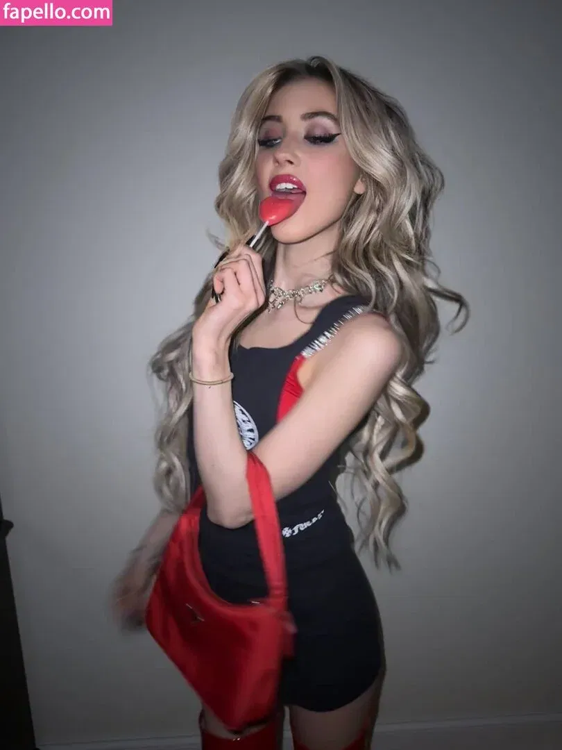 Sofie SanFilippo Onlyfans Photo Gallery 