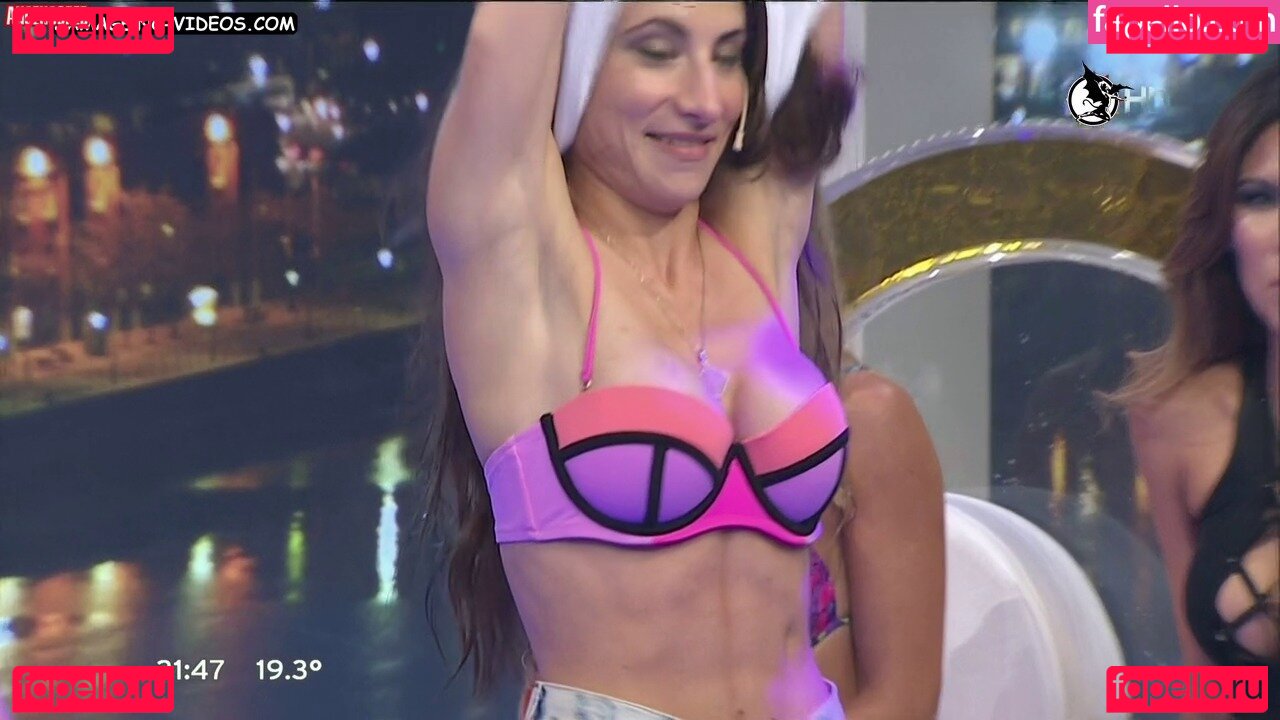 Magui Bravi Onlyfans Photo Gallery 