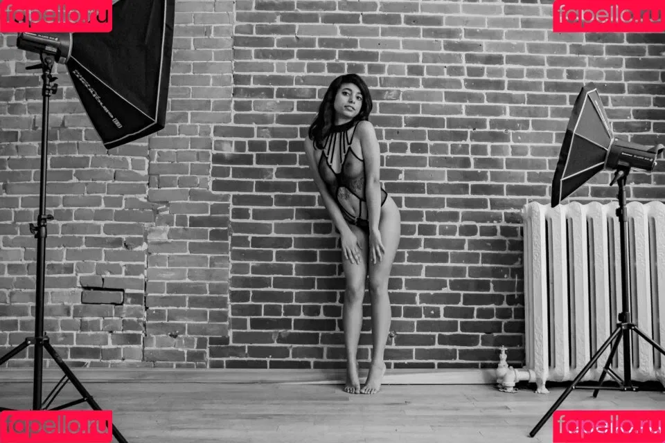 Aelastone Onlyfans Photo Gallery 