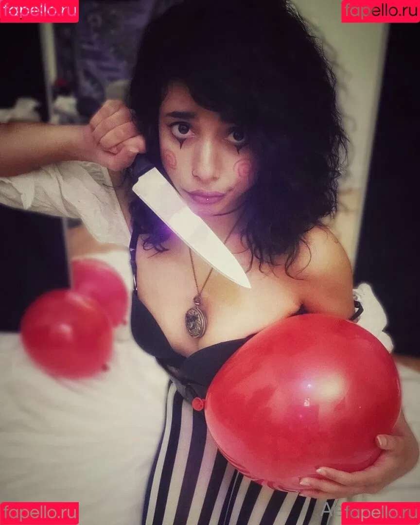 Aelastone Onlyfans Photo Gallery 