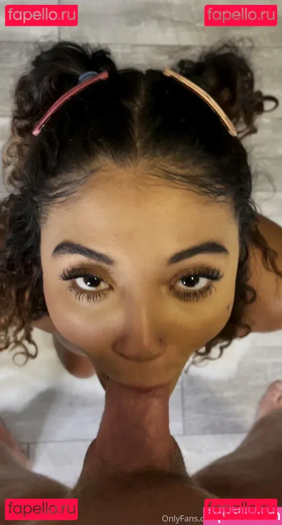 imzayda Onlyfans Photo Gallery 