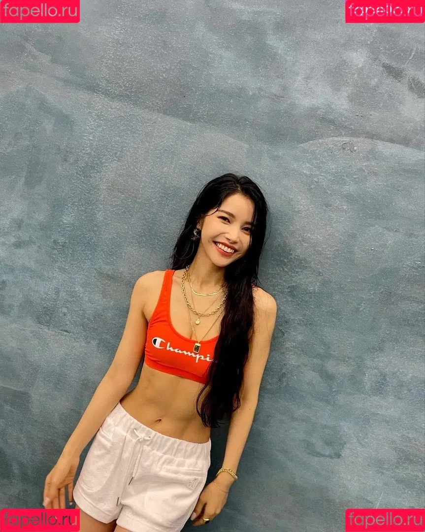 Solar Onlyfans Photo Gallery 