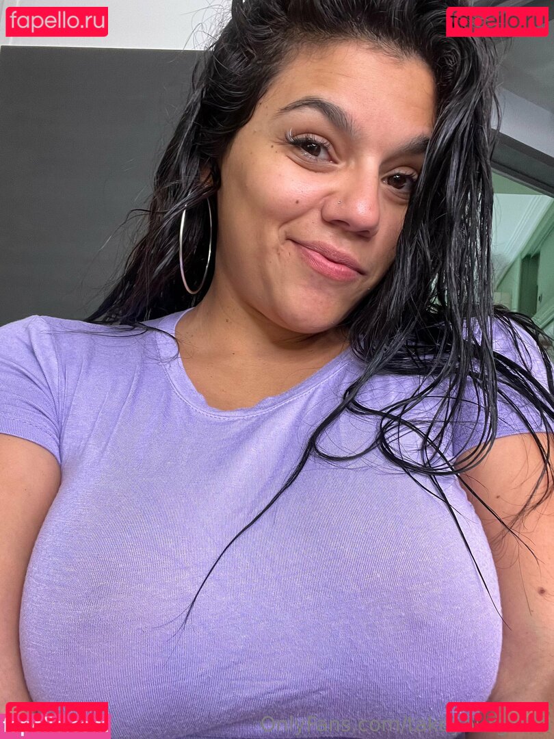 mistressqueencarla / takeyourgenia / yourlove_genia Onlyfans Photo Gallery 