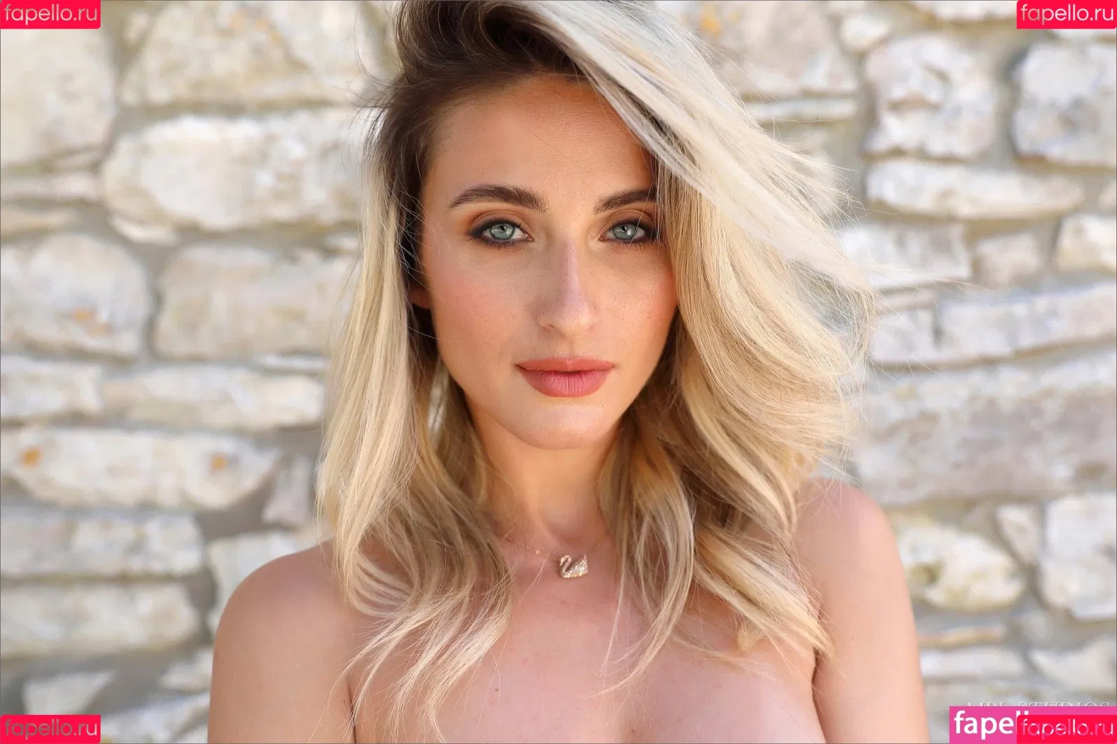 Cara Mell Onlyfans Photo Gallery 
