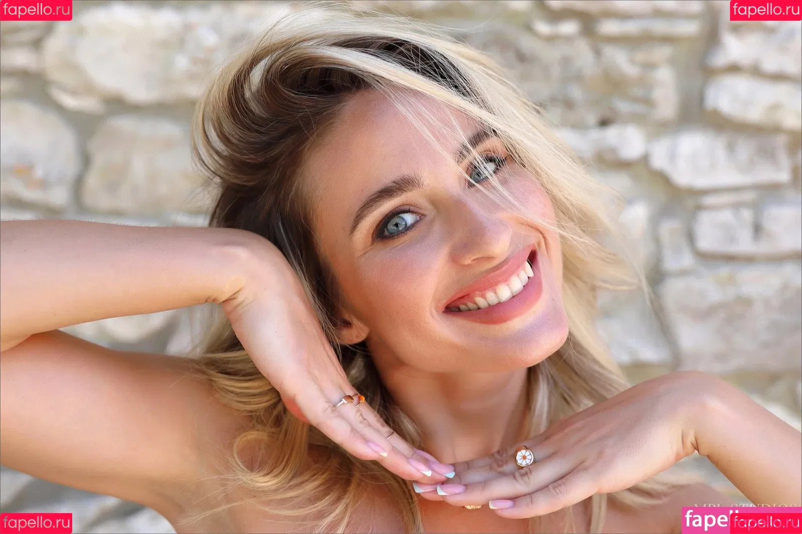 Cara Mell Onlyfans Photo Gallery 